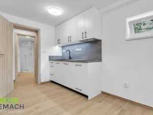 Pronájem bytu 1+kk, Uherské Hradiště - Mařatice, Sokolovská, 21 m2