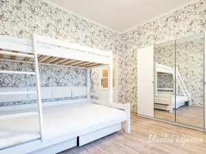 Pronájem bytu 2+kk, Praha - Holešovice, Osadní, 46 m2