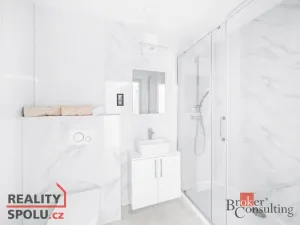 Prodej rodinného domu, Pečky - Velké Chvalovice, Za Statkem, 166 m2