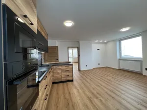 Prodej bytu 3+kk, Předhradí, 66 m2