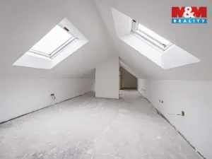 Prodej rodinného domu, Jehnědí, 189 m2