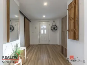 Prodej rodinného domu, Zlonín, U Rybníka, 291 m2