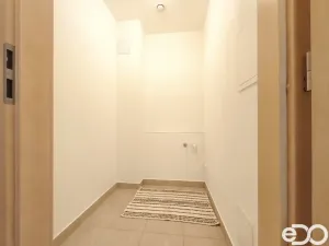 Pronájem bytu 2+kk, Hradec Králové, Antonína Petrofa, 3300 m2