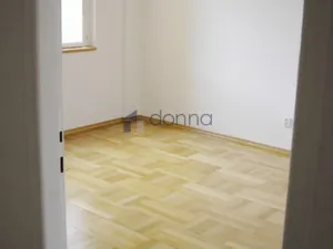 Pronájem bytu 3+1, Praha, Francouzská, 100 m2