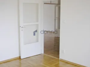 Pronájem bytu 3+1, Praha, Francouzská, 100 m2