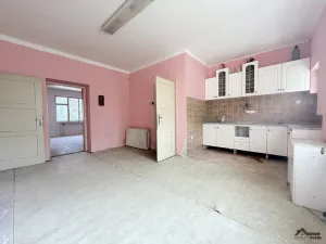 Prodej rodinného domu, Drysice, 349 m2