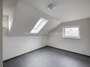 Prodej apartmánu, Frymburk, 218 m2