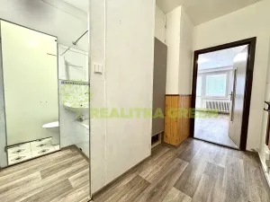 Pronájem bytu 2+kk, Vsetín, Okružní, 40 m2