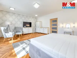 Pronájem bytu 3+1, Plzeň - Jižní Předměstí, Erbenova, 140 m2