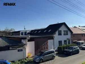 Prodej kanceláře, Zlín - Louky, Chlumská, 600 m2
