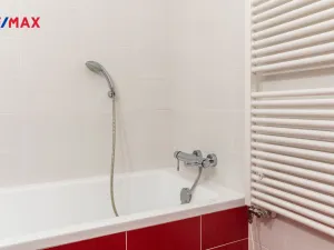 Prodej bytu 2+kk, Karlovy Vary, Libušina, 51 m2