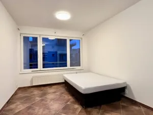 Pronájem bytu 1+kk, Praha - Zličín, Sazovická, 25 m2