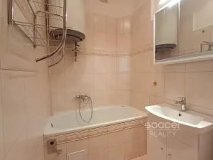 Pronájem bytu 2+kk, Praha - Žižkov, Biskupcova, 45 m2