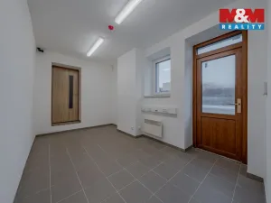 Pronájem skladu, Zubří, U Traktorky, 256 m2