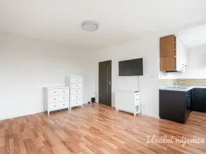 Pronájem bytu 1+kk, Praha - Střížkov, Českolipská, 26 m2