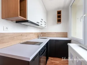 Pronájem bytu 1+kk, Praha - Střížkov, Českolipská, 26 m2
