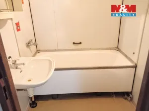 Pronájem bytu 3+1, Ostrov, Krušnohorská, 84 m2