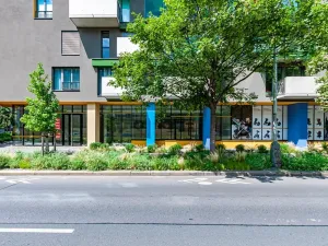 Pronájem obchodního prostoru, Praha - Vršovice, Altajská, 145 m2