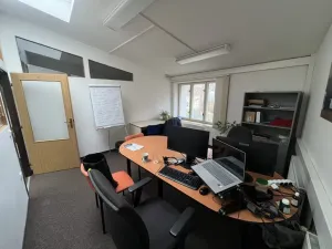 Pronájem obchodního prostoru, Pardubice, Bělobranské náměstí, 191 m2