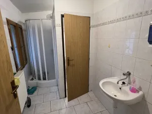 Pronájem obchodního prostoru, Pardubice, Bělobranské náměstí, 191 m2