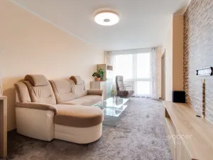 Pronájem bytu 2+1, Praha - Černý Most, Cíglerova, 60 m2