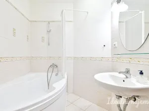 Pronájem bytu 2+kk, Brno, Burešova, 47 m2