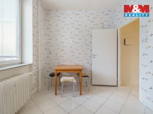 Prodej bytu 2+1, Karlovy Vary, K. Čapka, 55 m2