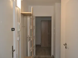 Pronájem bytu 1+kk, Praha - Motol, Hennerova, 48 m2