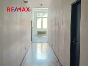 Pronájem kanceláře, Praha - Kobylisy, Horňátecká, 14 m2