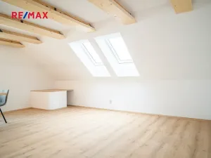 Prodej bytu 4+1, Černilov, 130 m2