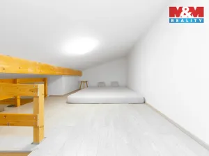 Prodej bytu 2+kk, Mikulov, Koněvova, 36 m2