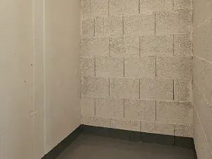 Pronájem garážového stání, Praha - Háje, Výstavní, 22 m2