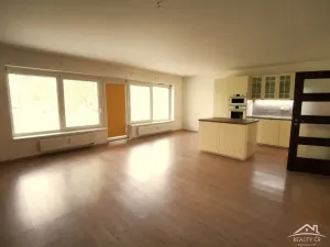 Pronájem bytu 3+1, Jihlava, Demlova, 100 m2