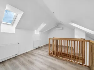 Pronájem bytu 2+1, Praha - Smíchov, Grafická, 64 m2