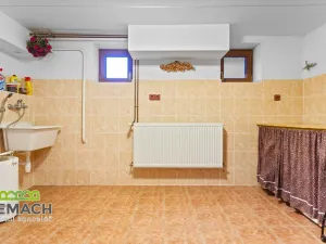 Prodej rodinného domu, Hronov, Karoliny Světlé, 250 m2