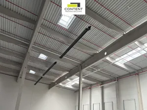 Pronájem výrobních prostor, Vrskmaň, Průmyslová, 4300 m2