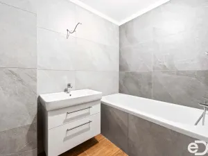 Prodej rodinného domu, Hradec Králové - Plotiště nad Labem, Zahrádkářská, 122 m2