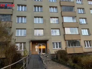 Prodej bytu 2+1, Karlovy Vary - Drahovice, Gagarinova, 56 m2