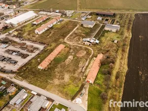 Prodej komerčního pozemku, Strachotín, 2465 m2
