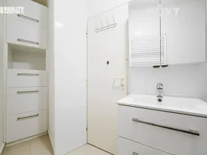 Prodej bytu 3+1, Vyškov, Hybešova, 68 m2