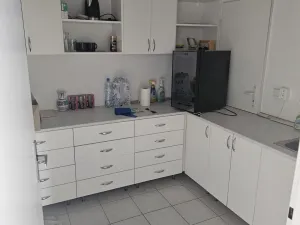 Pronájem obchodního prostoru, Bratislava, Slovenská republika, Pri Šajbách 9335/34, 102 m2