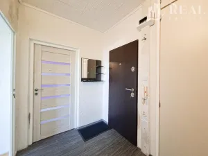 Pronájem bytu 2+1, Chomutov, Holešická, 62 m2