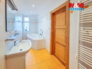 Prodej bytu 2+1, Teplice - Trnovany, Masarykova třída, 67 m2