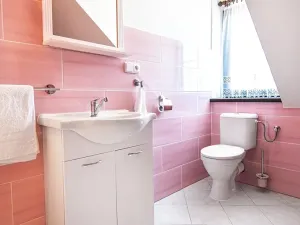 Prodej obchodního prostoru, Břežany I, 590 m2