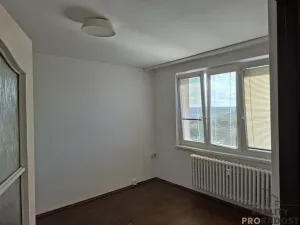Pronájem bytu 2+kk, Nové Strašecí, Křivoklátská, 30 m2