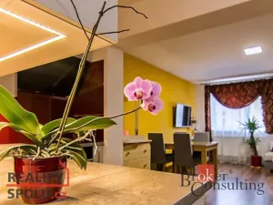 Pronájem bytu 3+1, Hradec Králové - Pražské Předměstí, Habrmanova, 91 m2