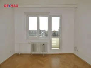 Pronájem bytu 2+1, Praha - Malešice, Káranská, 53 m2