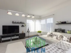 Prodej rodinného domu, Unhošť, V Topolech, 151 m2