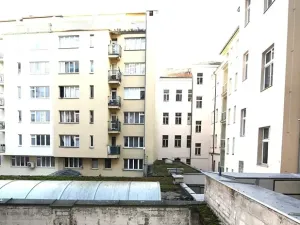 Pronájem bytu 2+kk, Praha - Holešovice, Veverkova, 50 m2
