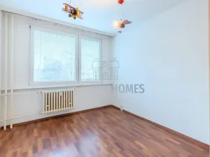 Prodej bytu 3+1, Praha - Prosek, Lovosická, 67 m2